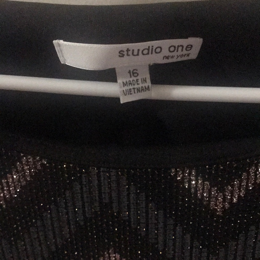 Size 16 Dress black with gold 3/4 sleeve